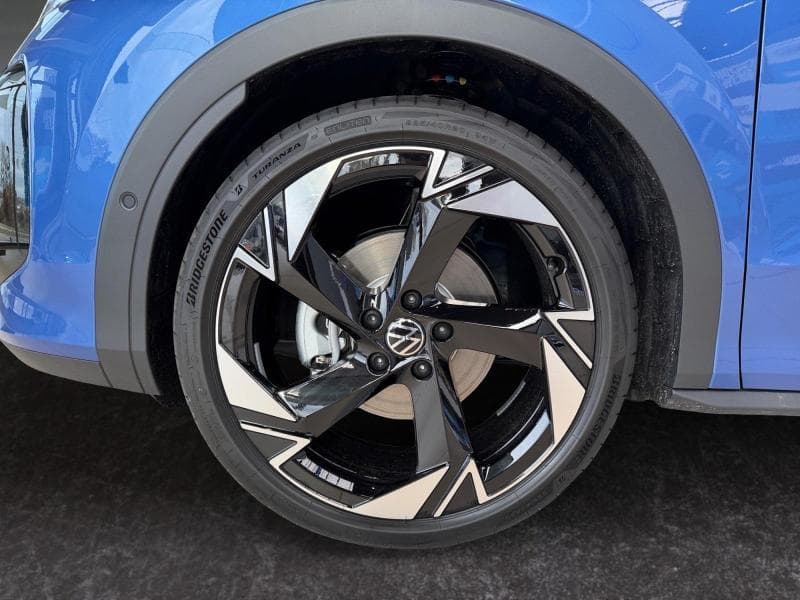 Volkswagen T-Roc R-Line int et ext | 1.5 TSI 150 CV | Boite auto | Phares Matrix | Camera 360 | Sieges av et volant chauffants | + kit hiver | kms evolutifs - 5