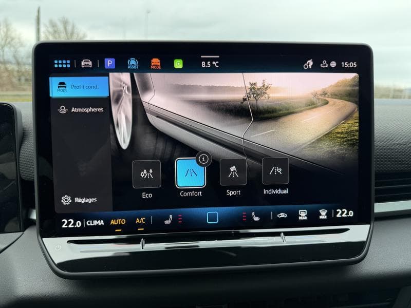 Volkswagen T-Roc R-Line int et ext | 1.5 TSI 150 CV | Boite auto | Phares Matrix | Camera 360 | Sieges av et volant chauffants | + kit hiver | kms evolutifs - 30