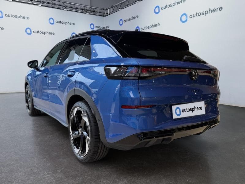 Volkswagen T-Roc R-Line int et ext | 1.5 TSI 150 CV | Boite auto | Phares Matrix | Camera 360 | Sieges av et volant chauffants | + kit hiver | kms evolutifs - 3