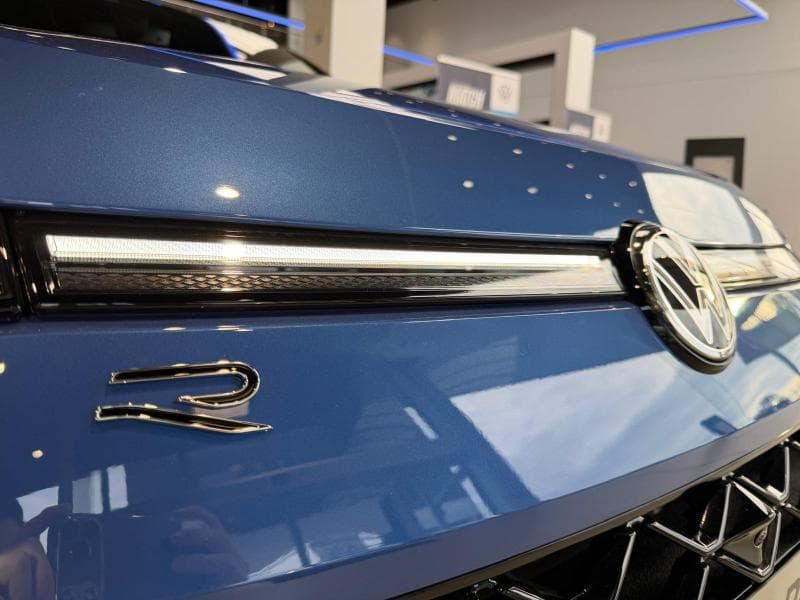 Volkswagen T-Roc R-Line int et ext | 1.5 TSI 150 CV | Boite auto | Phares Matrix | Camera 360 | Sieges av et volant chauffants | + kit hiver | kms evolutifs - 6