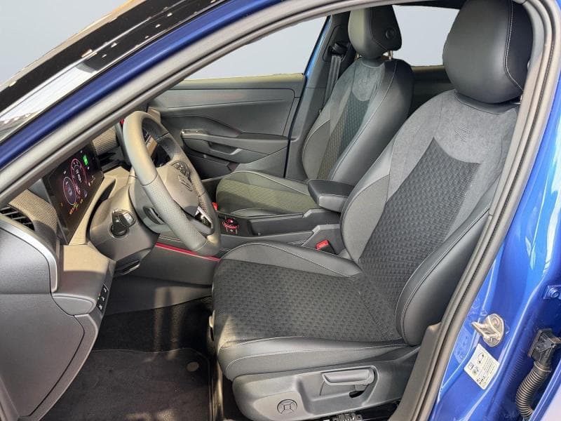 Volkswagen T-Roc R-Line int et ext | 1.5 TSI 150 CV | Boite auto | Phares Matrix | Camera 360 | Sieges av et volant chauffants | + kit hiver | kms evolutifs - 11