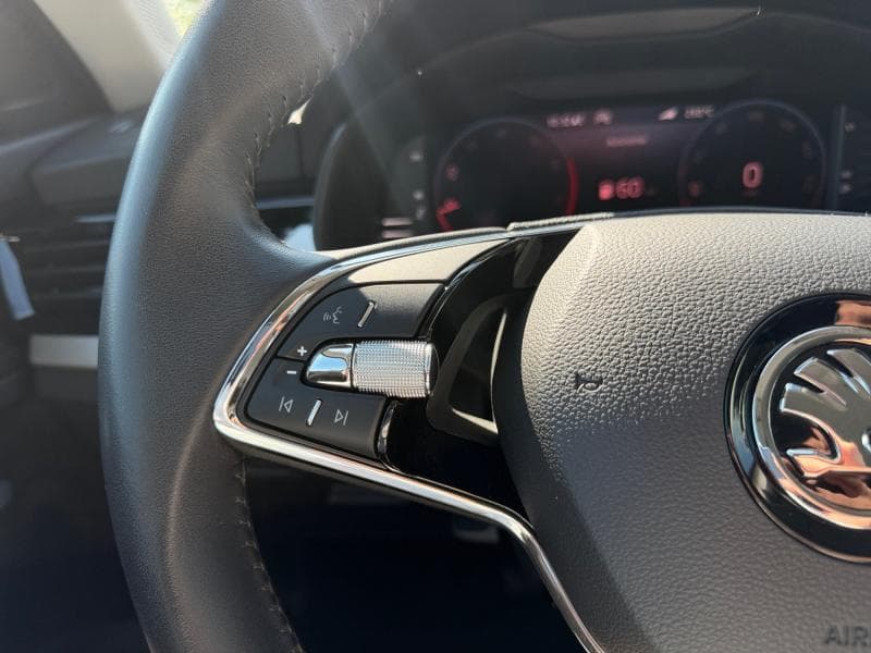 Skoda Kamiq Ambition | 1.0 TSI 95cv | Attelage | Carplay | Caméra | Sièges Av chauffants - 22