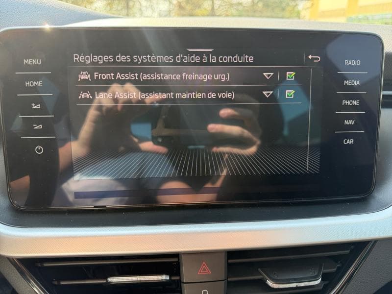 Skoda Kamiq Ambition | 1.0 TSI 95cv | Attelage | Carplay | Caméra | Sièges Av chauffants - 17