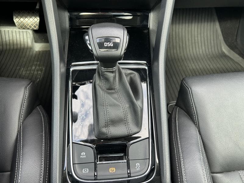 Skoda Karoq Style| 1.5 TSI 150Cv | Attelage | Caméra | Toit pano | Sièges Av chauffants - 23