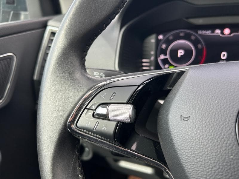 Skoda Karoq Style| 1.5 TSI 150Cv | Attelage | Caméra | Toit pano | Sièges Av chauffants - 24