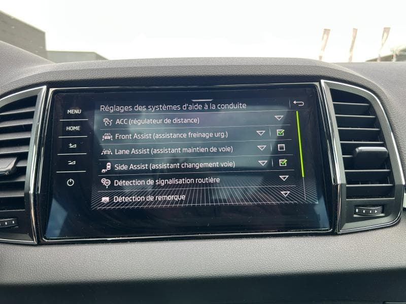 Skoda Karoq Style| 1.5 TSI 150Cv | Attelage | Caméra | Toit pano | Sièges Av chauffants - 17