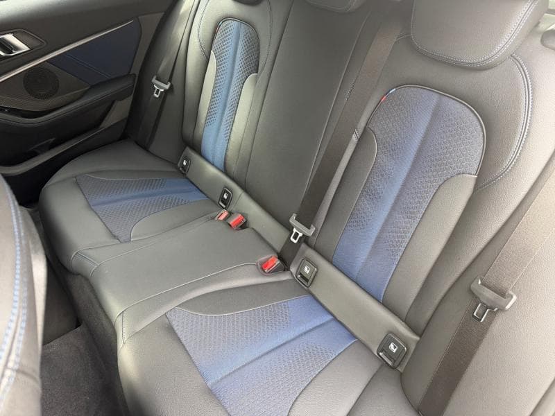BMW Serie 1 118 Pack M | 1.5 essence 140 cv | Clim auto | carplay | attache | capteur de recul - 11