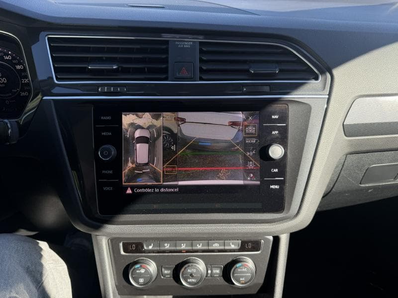 Volkswagen Tiguan R-Line | 2.0 TDI 150cv | Carplay | Toit ouvrant | Caméra360 | Sièges Av chauffants - 24