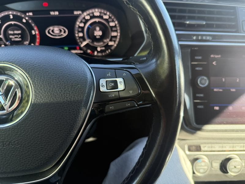 Volkswagen Tiguan R-Line | 2.0 TDI 150cv | Carplay | Toit ouvrant | Caméra360 | Sièges Av chauffants - 19