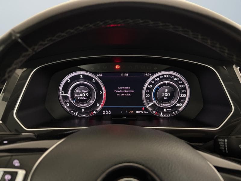Volkswagen Tiguan R-Line | 2.0 TDI 150cv | Carplay | Toit ouvrant | Caméra360 | Sièges Av chauffants - 16