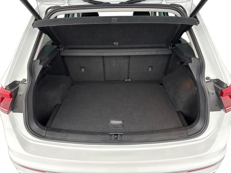 Volkswagen Tiguan R-Line | 2.0 TDI 150cv | Carplay | Toit ouvrant | Caméra360 | Sièges Av chauffants - 17