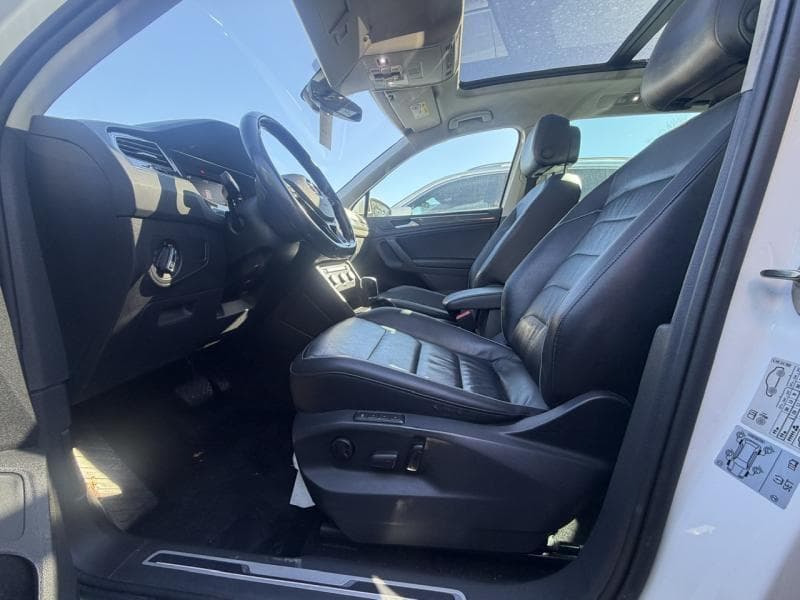 Volkswagen Tiguan R-Line | 2.0 TDI 150cv | Carplay | Toit ouvrant | Caméra360 | Sièges Av chauffants - 20