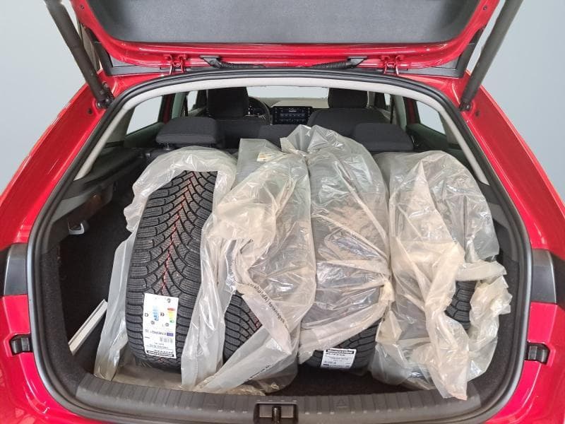 Skoda Scala Family | 1.0 TSI 115cv | Carplay | Camera | GPS | Led Matrix - 14
