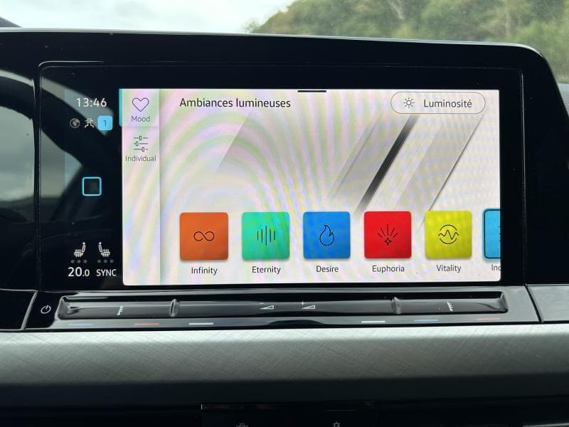 Volkswagen Golf Life | 2.0 TDI 116 CV | Carplay | Camera | GPS | Sieges av et volant chauffants - 22