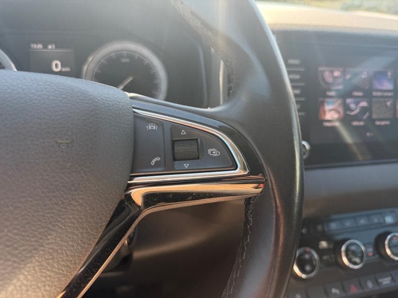 Skoda Karoq Ambition | 1.5 TSI 150cv | Carplay | Caméra | GPS | Sièges Av chauffants - 24