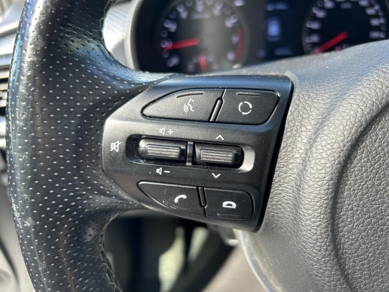 Kia Rio GT line | 1.0 T-GDi 99 CV | Camera | GPS | Toit ouvrant et pano | Sieges av et volant chauffants - 27