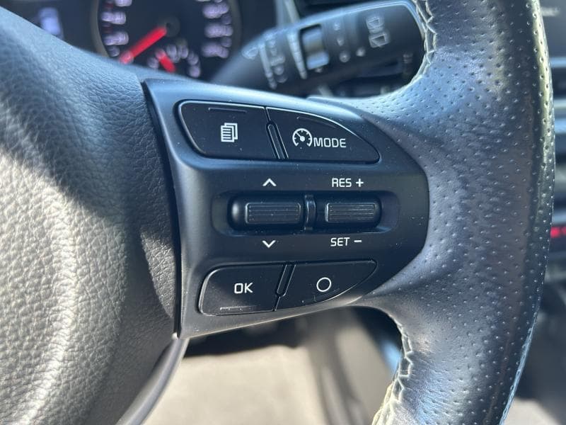 Kia Rio GT line | 1.0 T-GDi 99 CV | Camera | GPS | Toit ouvrant et pano | Sieges av et volant chauffants - 28