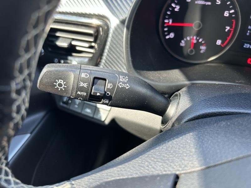 Kia Rio GT line | 1.0 T-GDi 99 CV | Camera | GPS | Toit ouvrant et pano | Sieges av et volant chauffants - 29