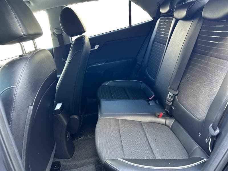 Kia Rio GT line | 1.0 T-GDi 99 CV | Camera | GPS | Toit ouvrant et pano | Sieges av et volant chauffants - 13