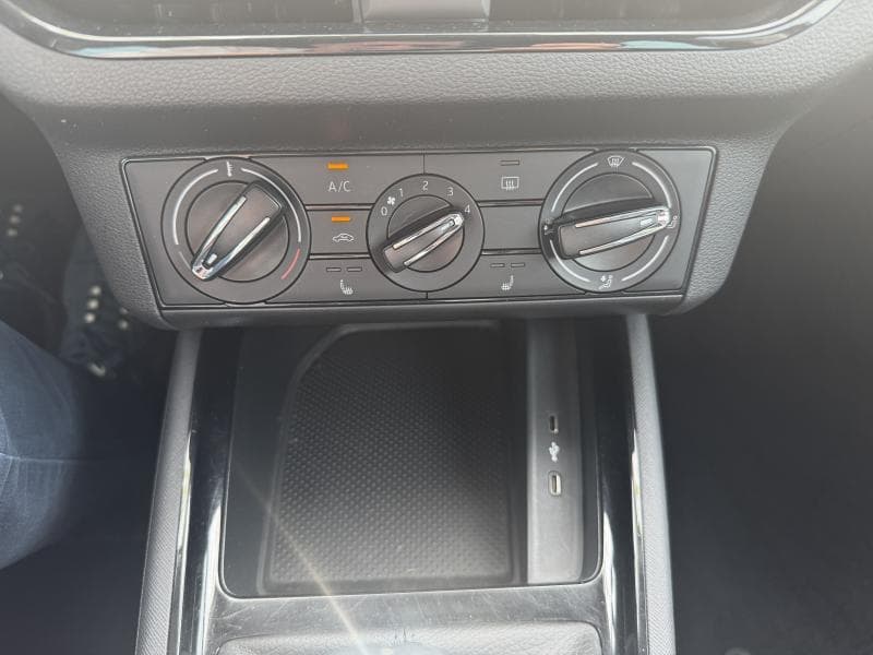 Skoda Kamiq Ambition | 1.0 95CH | GPS | Caméra | Carplay | Sièges chauffants - 19