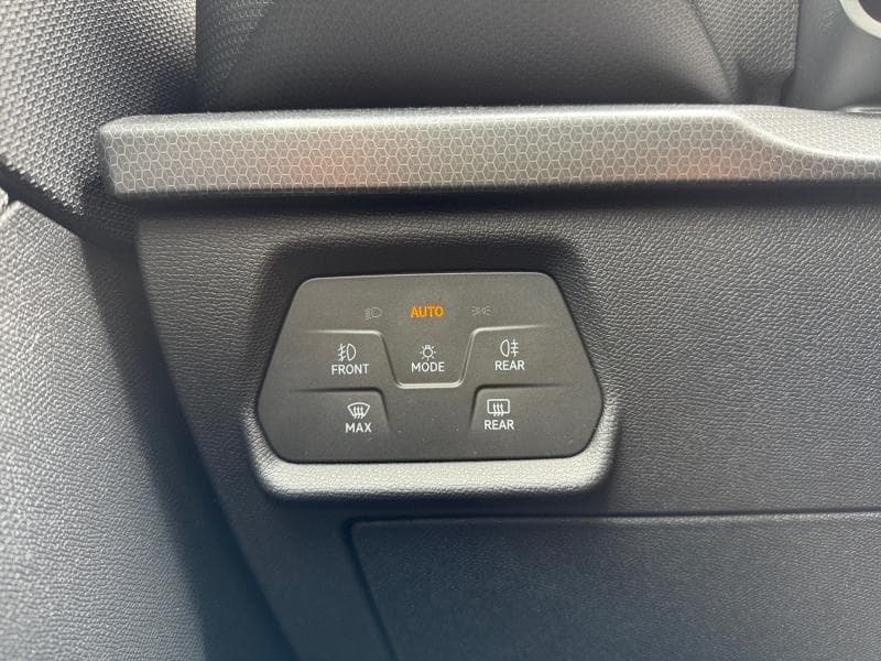 Seat Leon Style | 1.5 Tsi 150cv | Capteurs Ar | Clim auto | Carplay | Sièges Chauffants Av - 12