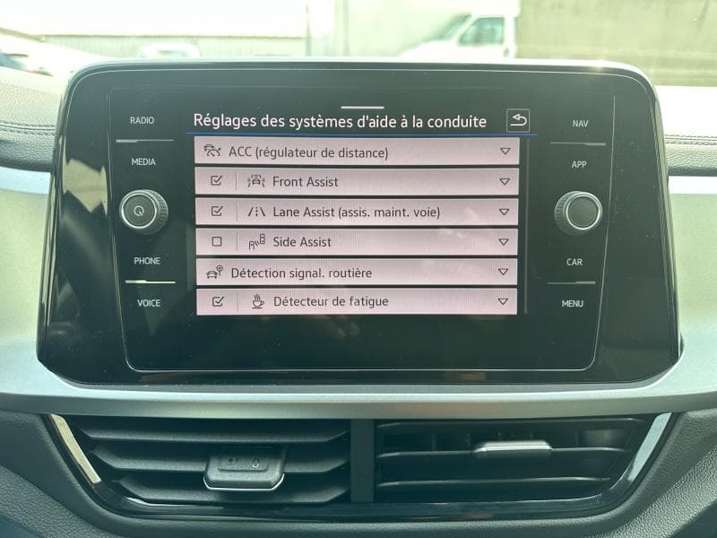 Volkswagen T-Roc Life | Boite auto | GPS | Caméra | CarPlay | Capteurs Av/Ar | Sièges Av chauffants | Clim auto - 17