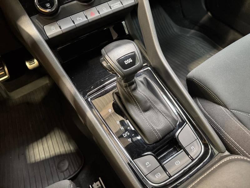 Skoda Karoq Sportline | 1.5 TSI 150CV | GPS | Attelage | Carplay | Capteurs Av & Arr - 30