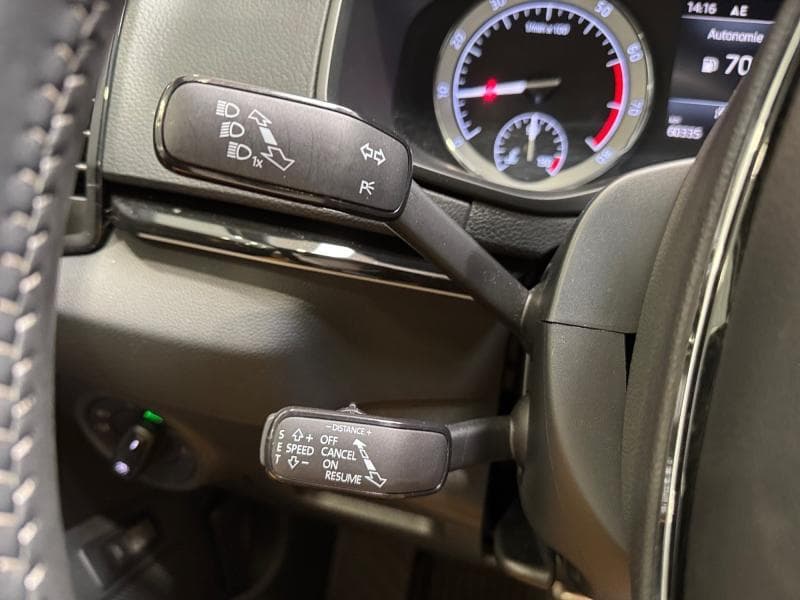 Skoda Karoq Sportline | 1.5 TSI 150CV | GPS | Attelage | Carplay | Capteurs Av & Arr - 20