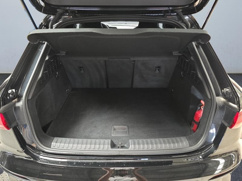 Audi A3 S-Line | 2.0 TDI 150cv | Carplay | Caméra | Attelage | Sièges Av chauffants - 30