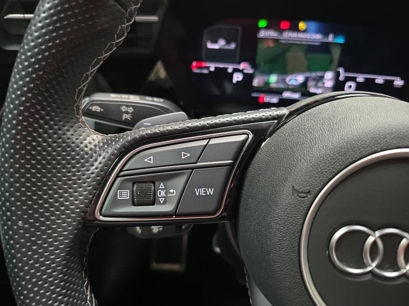 Audi A3 S-Line | 2.0 TDI 150cv | Carplay | Caméra | Attelage | Sièges Av chauffants - 15