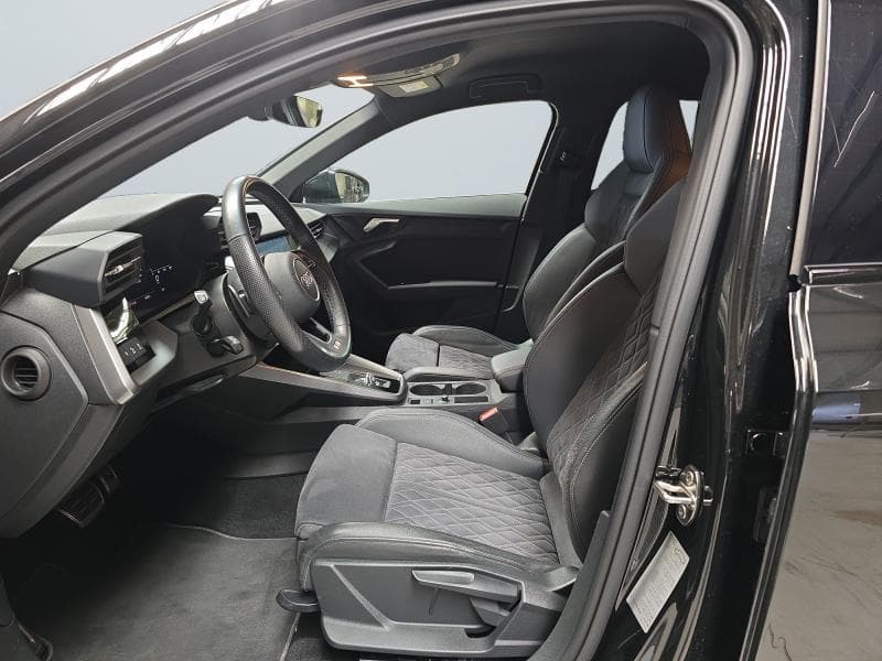 Audi A3 S-Line | 2.0 TDI 150cv | Carplay | Caméra | Attelage | Sièges Av chauffants - 11