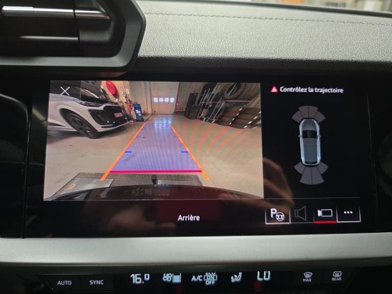 Audi A3 S-Line | 2.0 TDI 150cv | Carplay | Caméra | Attelage | Sièges Av chauffants - 25