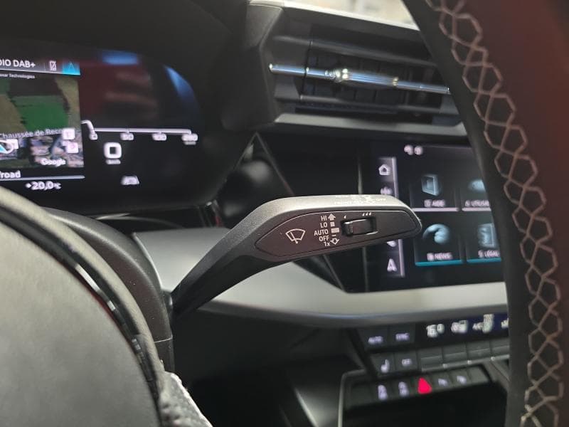 Audi A3 S-Line | 2.0 TDI 150cv | Carplay | Caméra | Attelage | Sièges Av chauffants - 17