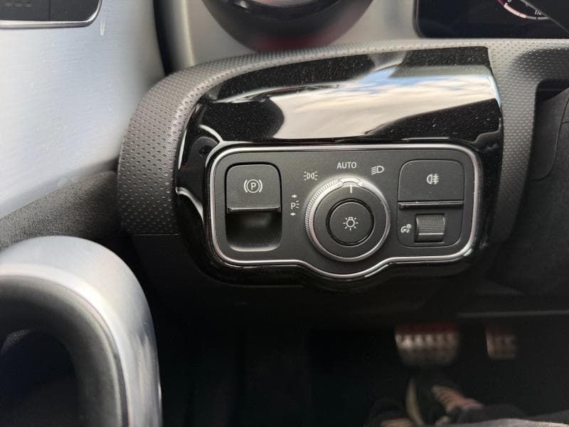 Mercedes-Benz A 180 Pack AMG | 1.3i 136cv | Carplay | Caméra | GPS | Virtual Cockpit - 27