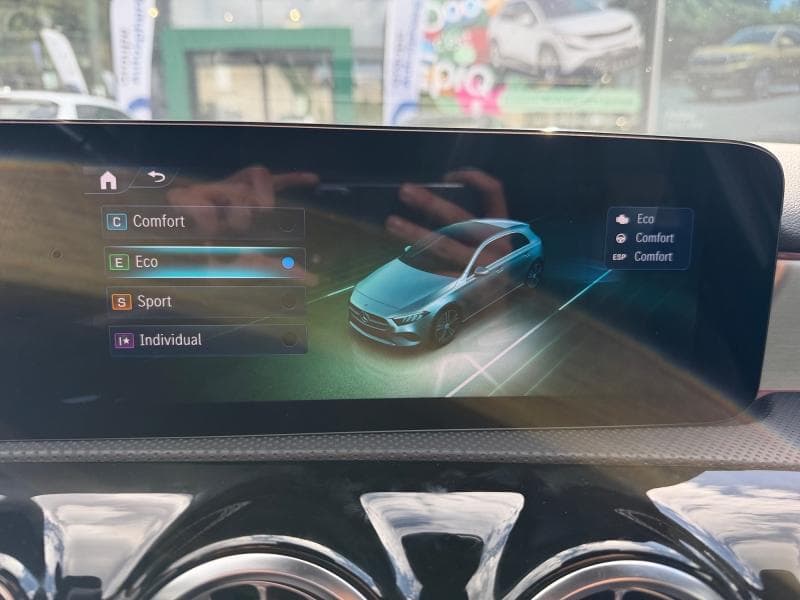 Mercedes-Benz A 180 Pack AMG | 1.3i 136cv | Carplay | Caméra | GPS | Virtual Cockpit - 18