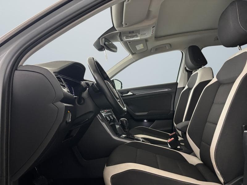 Volkswagen T-Roc Sport | Boite auto | Carplay | Toit ouvrant | Caméra | Capteurs Av/Ar | Sièges Av chauffants | Clim auto - 10