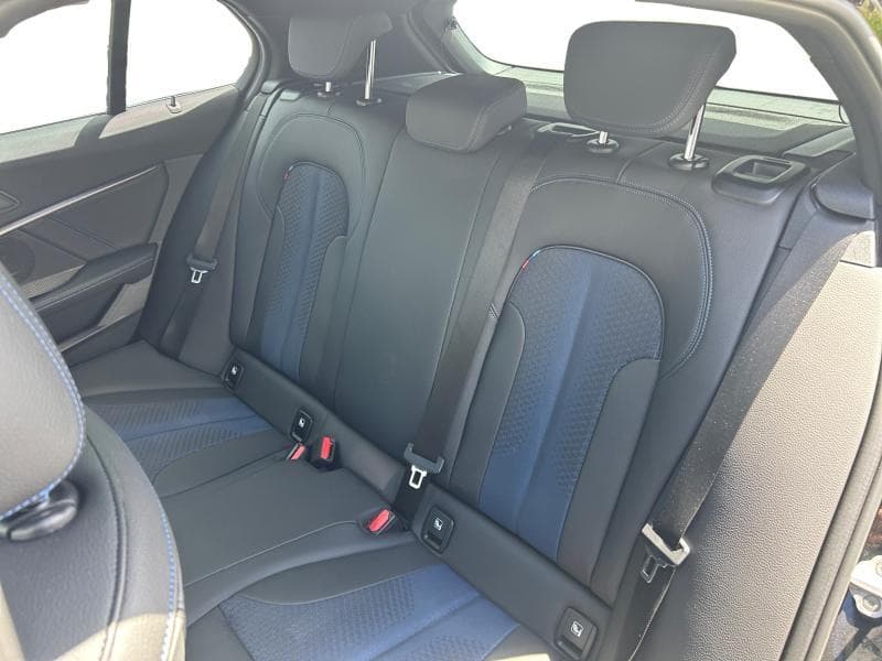 BMW Serie 1 118 Pack M | 1.5i 140cv | GPS | Toit ouvrant | Capteurs Av/Ar | Clim auto - 12