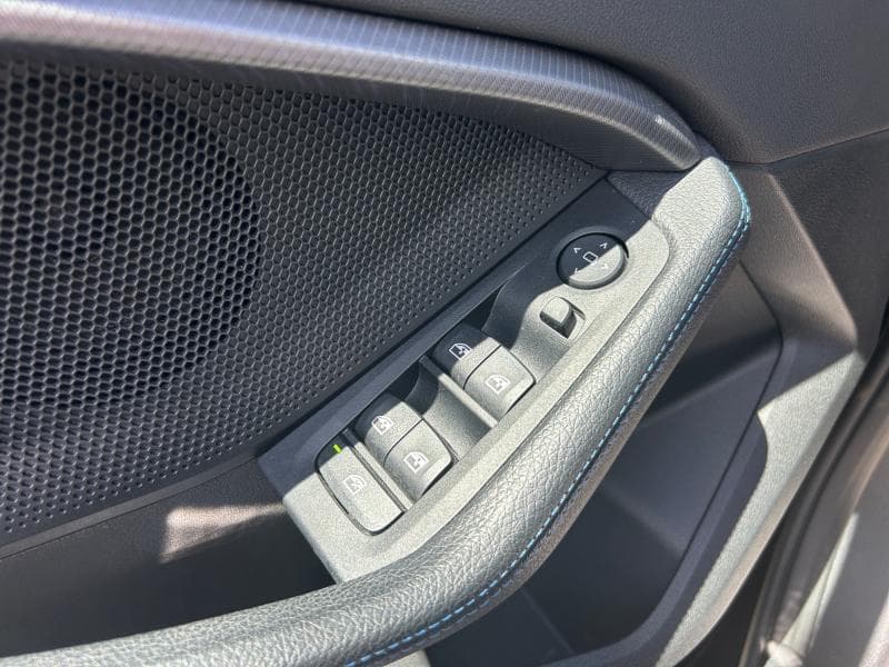 BMW Serie 1 118 Pack M | 1.5i 140cv | GPS | Toit ouvrant | Capteurs Av/Ar | Clim auto - 28