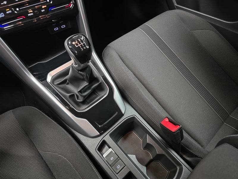 Volkswagen T-Roc Life | 1.0 TSI 110cv | Carplay | Caméra | GPS | Sièges Av chauffants - 24