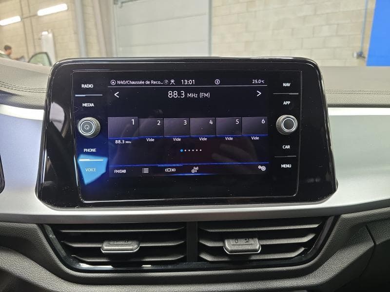 Volkswagen T-Roc Life | 1.0 TSI 110cv | Carplay | Caméra | GPS | Sièges Av chauffants - 16