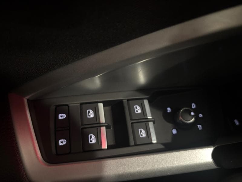 Audi Q3 Advanced | 1.5 TFSI 150 | Carplay | GPS | Keyless | Garantie=03/2030 - 24