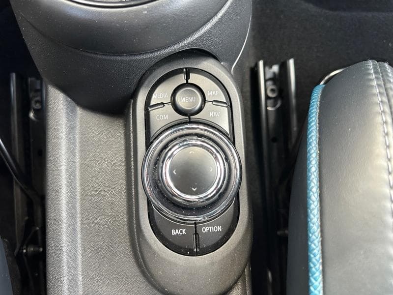 MINI Cooper Sidewalk | GPS | Capteurs Ar | Clim auto | Cruise control - 24