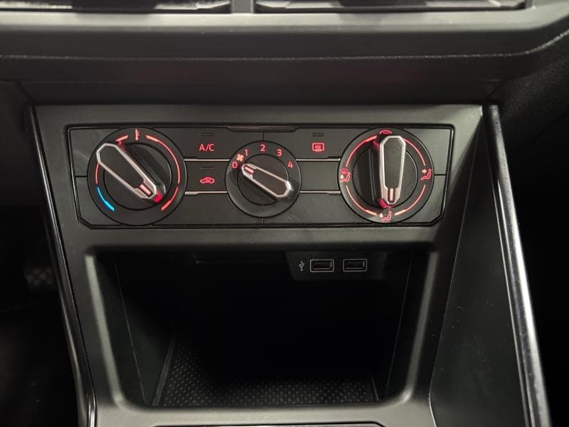 Volkswagen Polo Trendline | 1.0 Mpi 80cv | Bluetooth | Carplay | Clim | Capteurs Av & Arr - 26