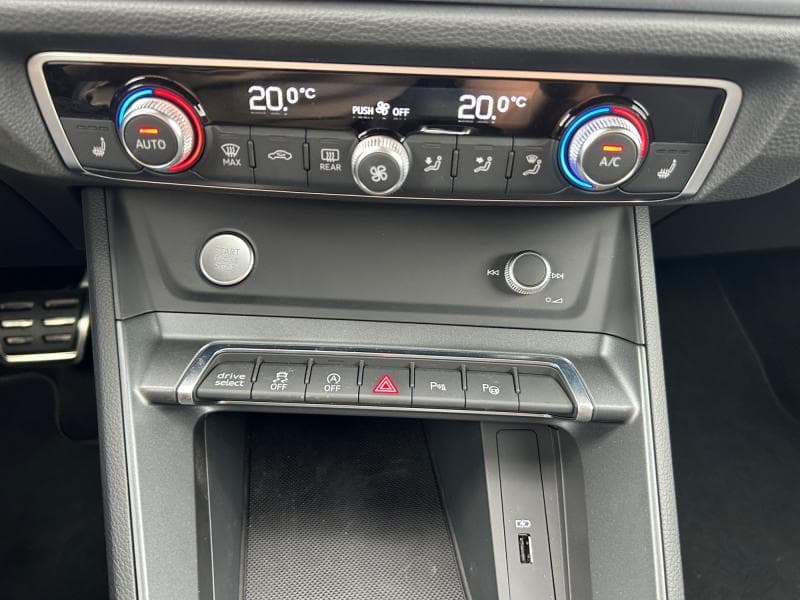 Audi Q3 S line | 2.0 TDI 150 Cv | Attelage | Caméra | GPS | Sièges AV chauffants - 21