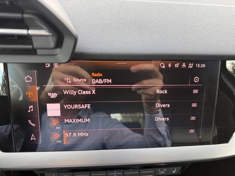 Audi A3 Advanced | 2.0 TDI 116cv | GPS | Carplay | Capteurs AV+AR | Virtual Cockpit | Sièges chauffants | Clim auto - 24