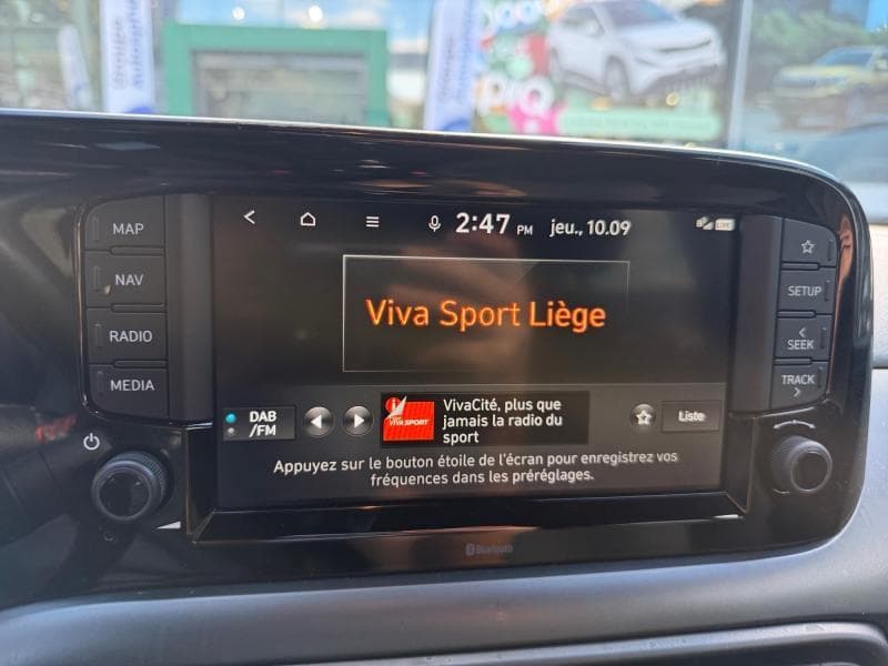 Hyundai i10 N-Line | 1.0 essence 99 cv | camera de recul | carplay | sieges et volant chauffants | clim auto - 16