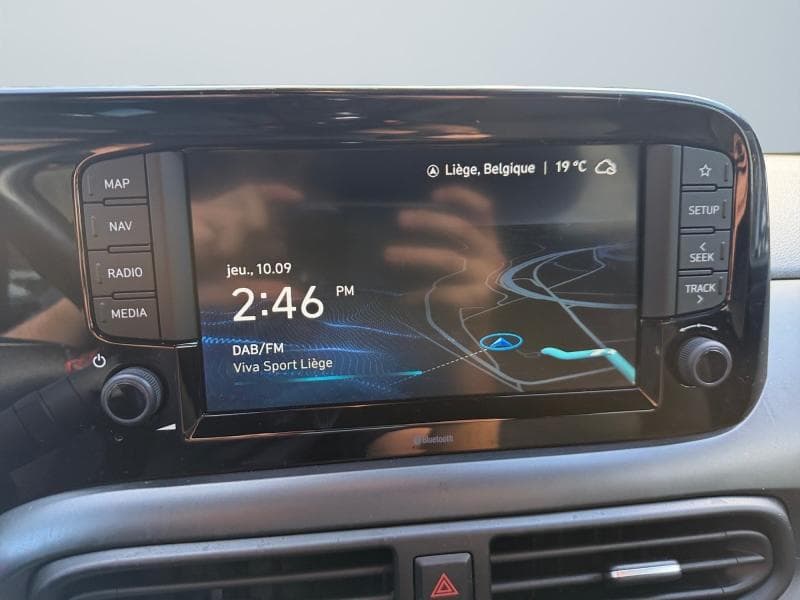 Hyundai i10 N-Line | 1.0 essence 99 cv | camera de recul | carplay | sieges et volant chauffants | clim auto - 18