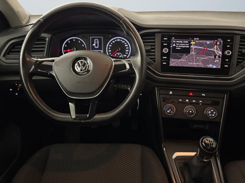 Volkswagen T-Roc . - 13