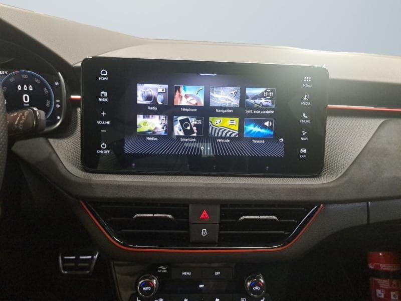 Skoda Kamiq Family | 1.0 TSI 115cv | Carplay | Camera | Led Matrix | Attelage - 20