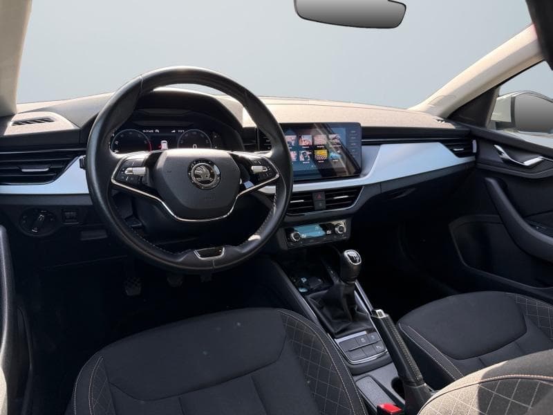 Skoda Scala Ambition | 1.0 tsi 110 cv | camera | clim auto | sieges chauffant | carplay - 2